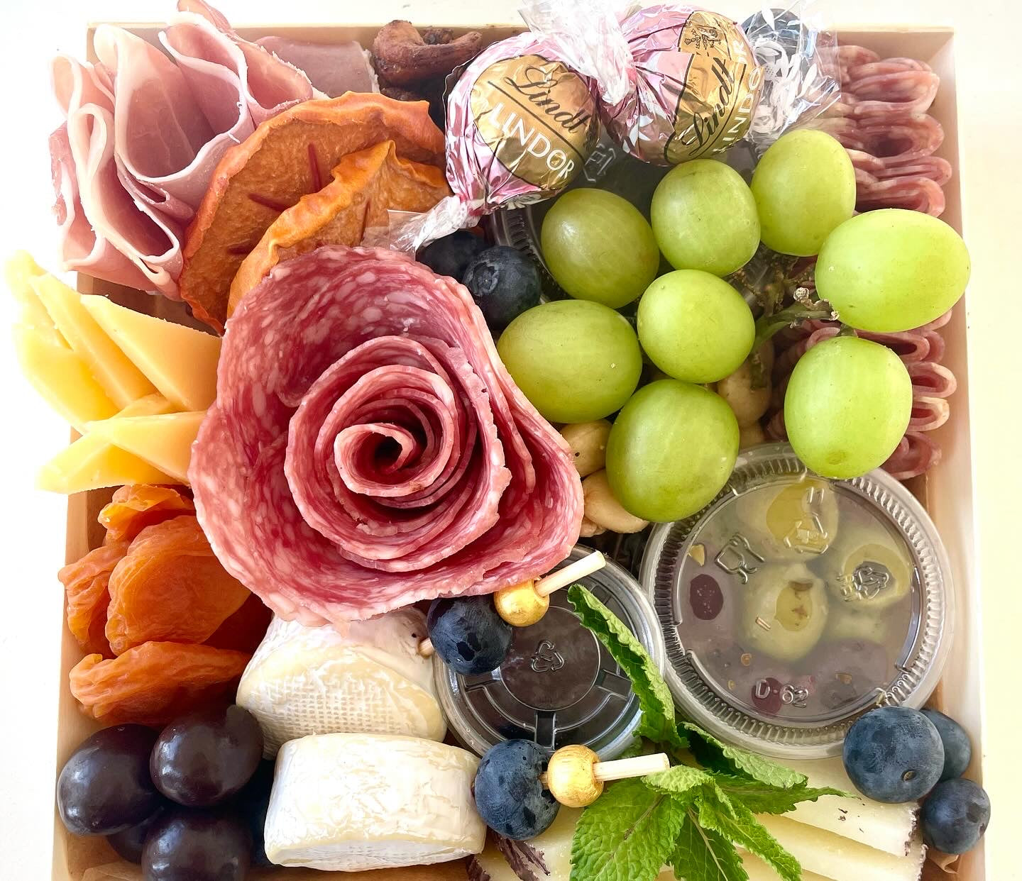 La Coppia (The Couple) Charcuterie & Cheese Box (Small)