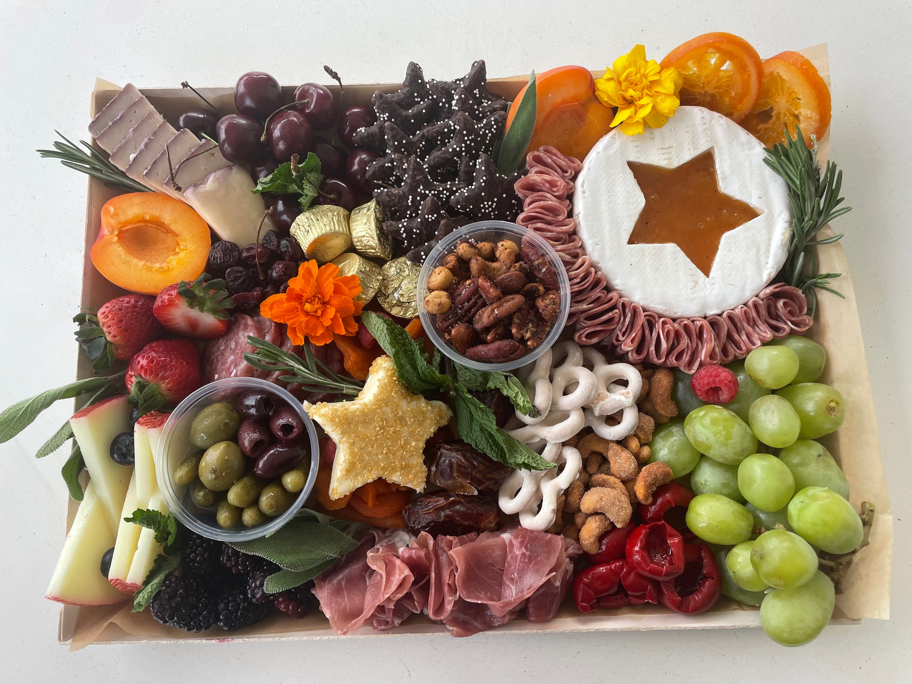 New Years Charcuterie (Medium)